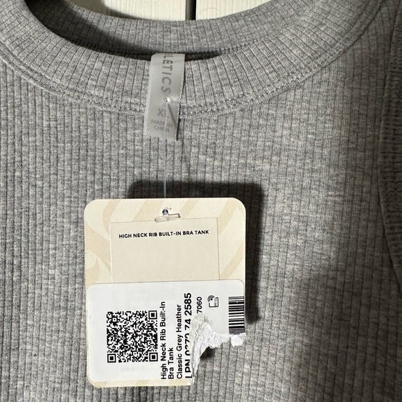 Fabletics Light Gray Muscle Tee - Picture 3 of 3